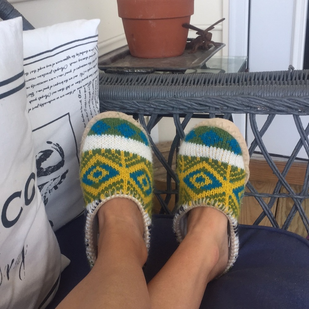 AE Slippers ✌🏼
